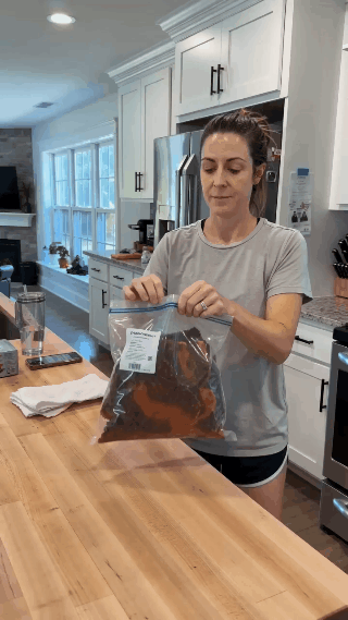 🥩 Slow-Crafted Beef Brisket Bites – Rich Beef Flavor, Ready to Enjoy-Sam